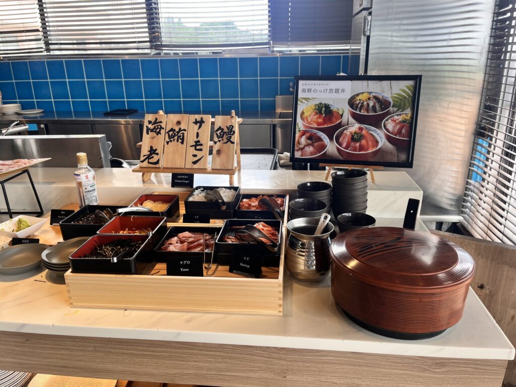 オリエンタルホテル沖縄のランチブッフェで作れる海鮮丼